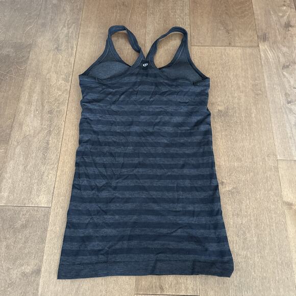 Lululemon Women’s Black Striped Racerback Tank Top Built‑In Bra XS/4 - Picture 2 of 2